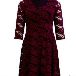 BURGUNDY PURPLE LACE FLUTED DRESS